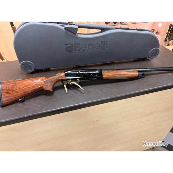 FUSIL SEMI AUTOMATIQUE BENELLI MONTEFELTRO - CAL. 20/76