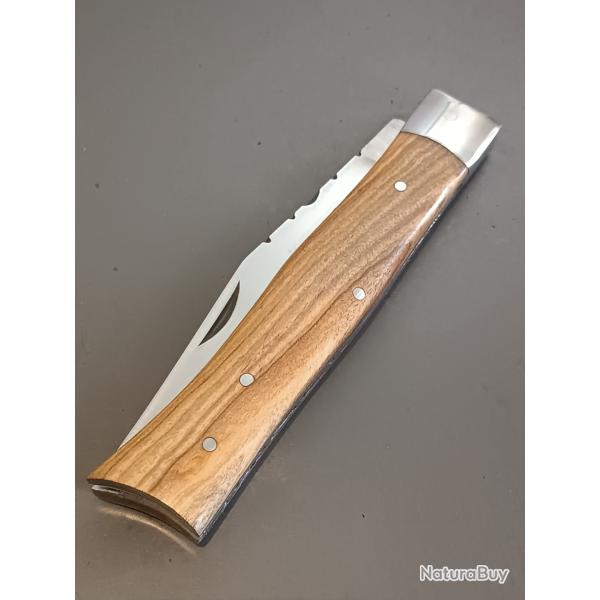 COUTEAU ALPIN, manche BOIS, guilloch�.