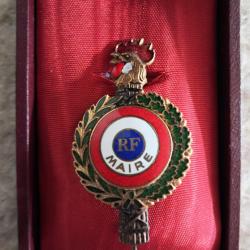 Insigne de Maire num&eacute;rot&eacute; Drago Paris