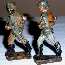 FIGURINES /JOUETS /PETITS SOLDATS de la SECONDE GUERRE. II