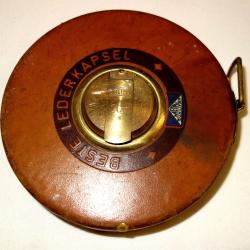 METRE A RUBAN de la SECONDE GUERRE. II