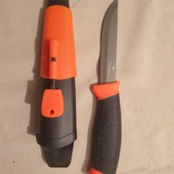 Petit poignard VERNEY-CARRON .