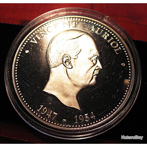 medaille "Vincent Auriol" president de la r�publique fran�aise diametre 40 mm 31 grs