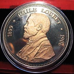 medaille " Emile Loubet" president de la r&eacute;publique fran&ccedil;aise diametre 40 mm 31 grs
