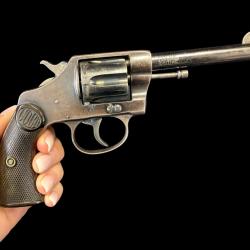 BEAU COLT NEW POLICE calibre 32sw