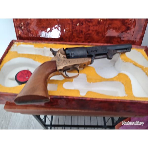 Revolver Mle luxe Navy sheriff calibre 36 PIETTA 1981