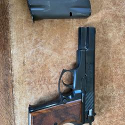 vend pistolet semi automatique LUGER M 90 9mm parabellum