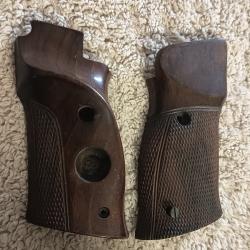 Paire de plaquettes BERETTA M76 en 22LR (355)