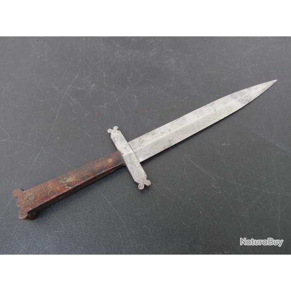 POIGNARD ANCIEN STILET MAIN GAUCHE