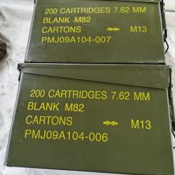 lot de 2 boites &agrave; ,munitions vides us