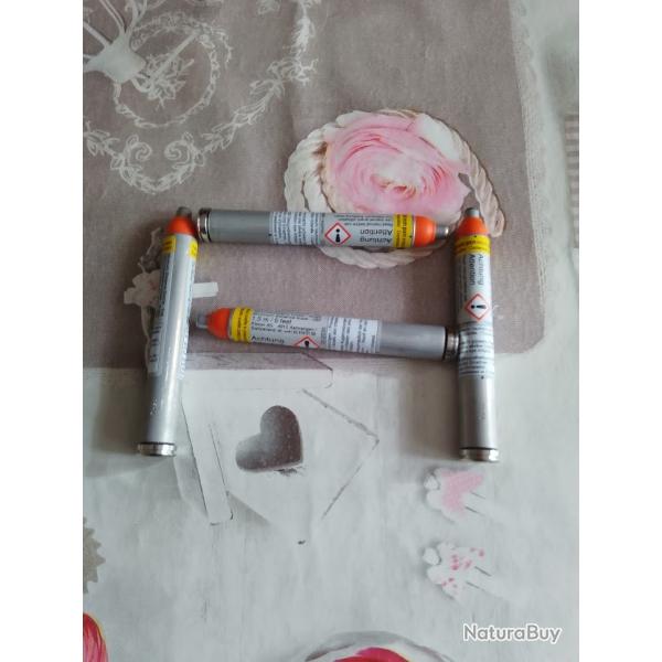 QUATRE RECHARGES  LACRYMOG2NE  NEUNES   JPX 4  EQUIPEZ VOUS FRANCAIS POUR VOTRE DEFENSE