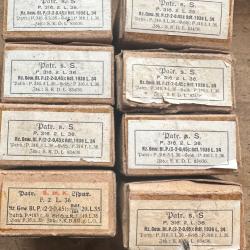 Bo&icirc;te de munitions Mauser K98 videsLot de 8 bo&icirc;tes