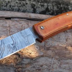 Couteau Pi&eacute;montais Manche Bois Lame Tanto Reverse Acier Damas 128 Couches Fabrication Artisanale