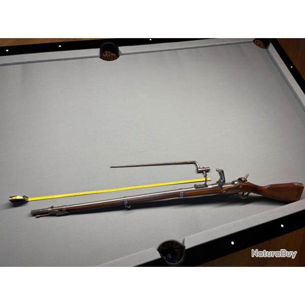 Fusil r�glementaire Albini Braendling Mle 1777 - 1867 avec b�ionnette en bon �tat.