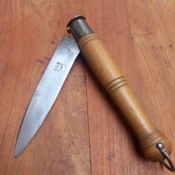 Tr&eacute;s Grand Couteau G.G.B GARANTI Manche en Bois