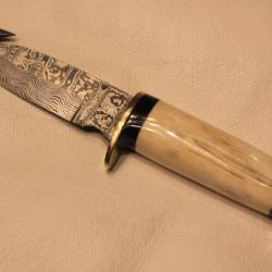 COUTEAU DE CHASSE DAMAS (Permet le d&eacute;pe&ccedil;age)
