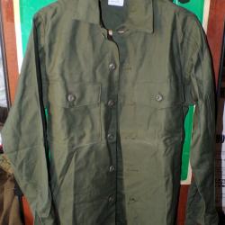 ARMEE AMERICAINE U.S : CHEMISE EN COTON OG-107 DE 1975 DE LA PERIODE GUERRE DU VIETNAM ,TAILLE U.S 1