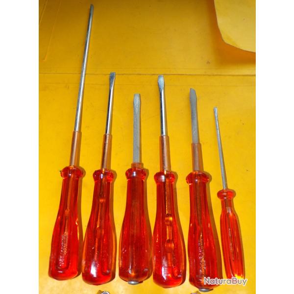 OUTILS LOT DE 6 TOURNEVIS A TETE PLATE� DE L'ARMEE FRANCAISE ET S.N.C.F� , LONGUEUR TOTALE 35 CM POI