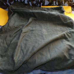 SAC A LINGE&nbsp; DE L'ARMEE FRANCAISE , EN TISSU COULEUR KAKI , LARGEUR 50 CM&nbsp; LONGUEUR 80 CM , MODELE A