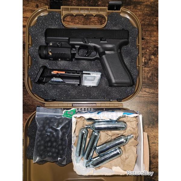 Glock 17 Gen 5 Umarex + torche laser