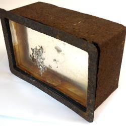 VERRE BLINDE du CHAR de la SECONDE GUERRE.