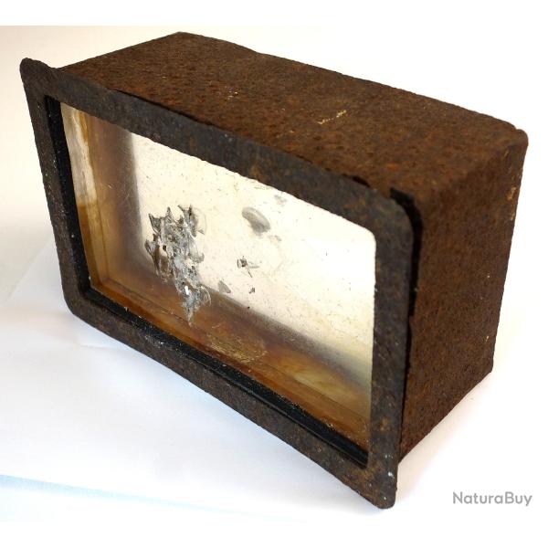 VERRE BLINDE du CHAR de la SECONDE GUERRE.