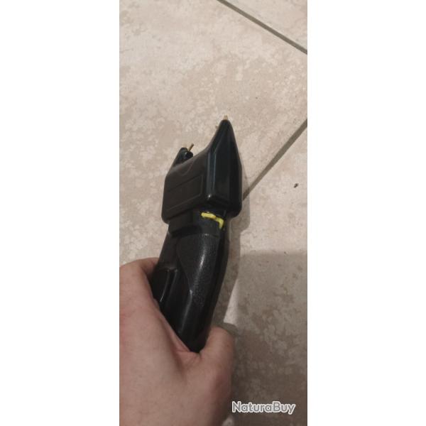 Tazer shocker � spray