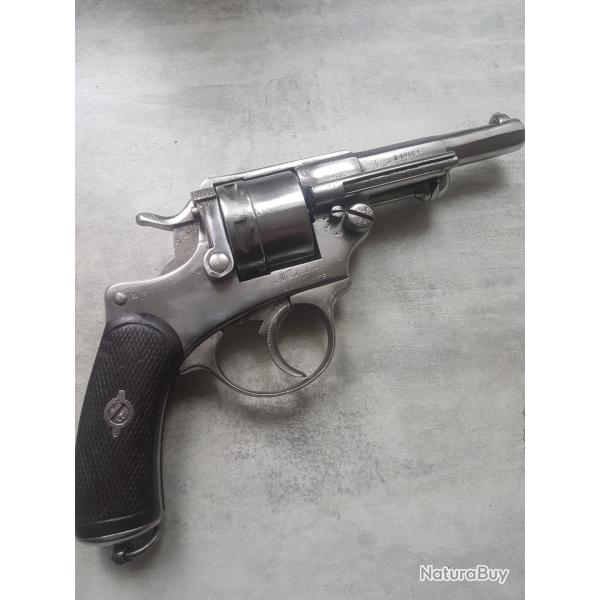 REVOLVER 1873