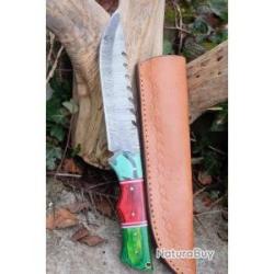 Couteau XXL Damas Lame 256 Couches Drop Point Manche Bois/R&eacute;sine Fabr Artisanale Etui Cuir