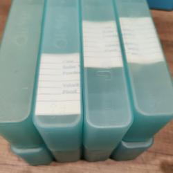 8 Bo&icirc;tes bleu transparent couleurs stockage munitions