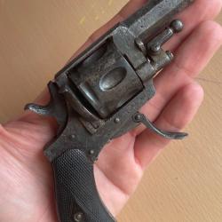 Revolver 320 bulldog cat&eacute;gorie D, vente libre.