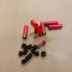 100 douilles amorc&eacute;es + 200 bourre grasses cal 16/70