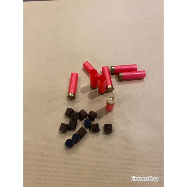 100 douilles amorc�es + 200 bourre grasses cal 16/70