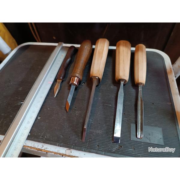 Outils crossier sculpteur travail du bois gouge ciseau couteau professionnel coulaux Peugeot  l1