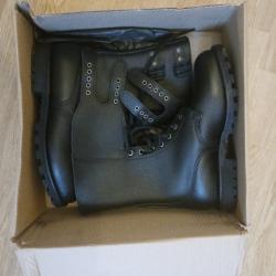 Chaussures militaire
