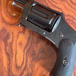 &Eacute;TAT NEUF POUR CE REVOLVER &laquo;&nbsp;&Eacute;MILE WARNANT&nbsp;&raquo; SWING OUT 6mm V&Eacute;LODOG