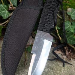 Couteau de Brousse Lame Bayo Acier Carbone 1055 Manche Corde Etui Nylon Pour le Camp & Buschraft