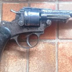 Chamelot-Delvigne 1873 revolver r&eacute;glementaire