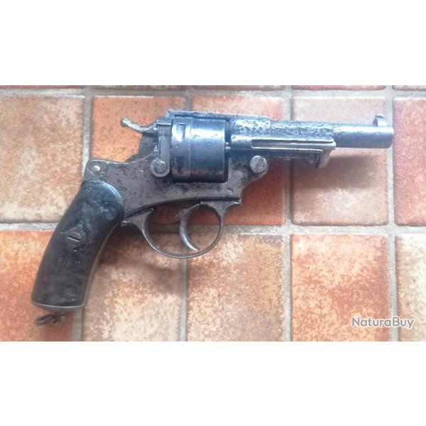 Chamelot-Delvigne 1873 revolver r�glementaire