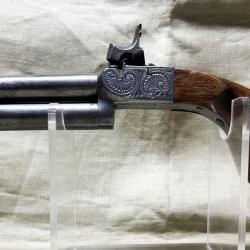 Tr&egrave;s beau pistolet &agrave; coffre &agrave; double canons superpos&eacute;s - Tr&egrave;s bon &eacute;tat - 1830 / 1840 .