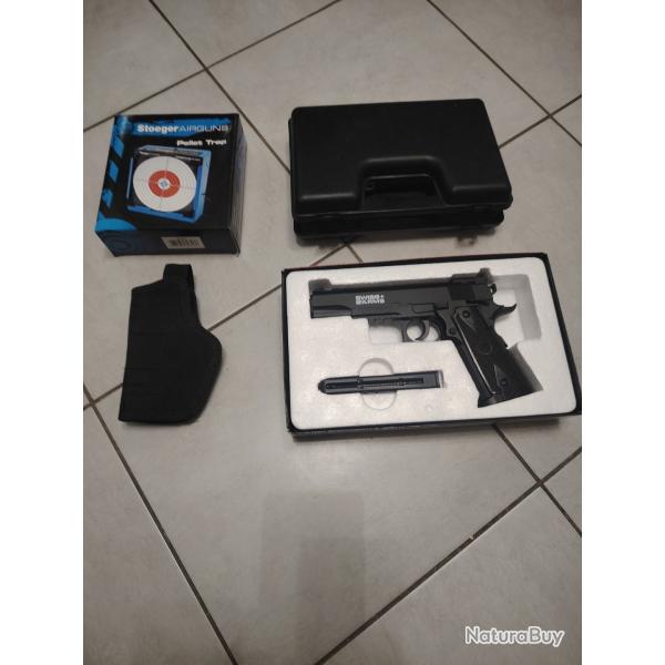 Pistolet Swiss arm calibre 4,5 co2