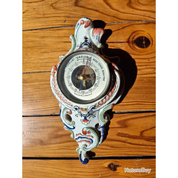Barom�tre en faience de Rouen peinte � la main