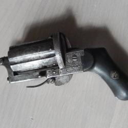 poivri&egrave;re chaineux 7mm &agrave; broche