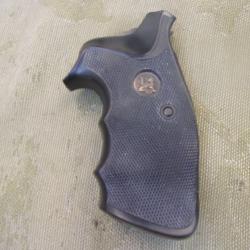 crosse Pachmayr  pur Smith et Wesson