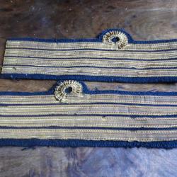 galon or dpour  manches d 'uniforme  pilote commandant  de bord