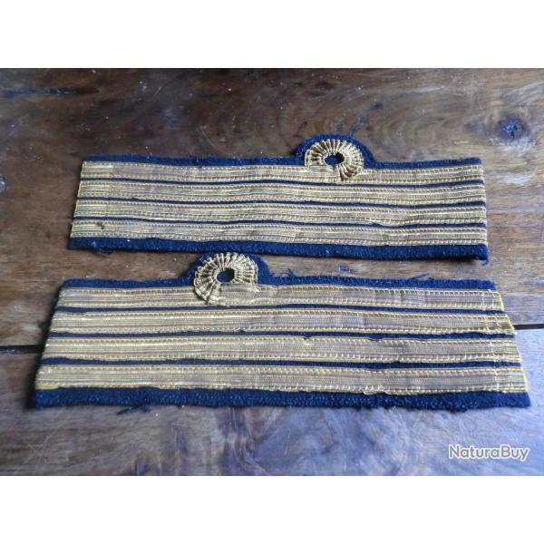 galon or dpour  manches d 'uniforme  pilote commandant  de bord