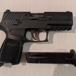 Sig Sauer 9 mm PAK