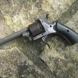 revolver lefaucheux incomplet, pour pi&egrave;ces ou restauration