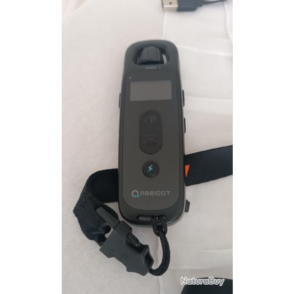 Vend collier de dressage l�g�re trace sur le collier fonctionne parfaitement peu servi