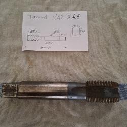 Taraud M42x4.5